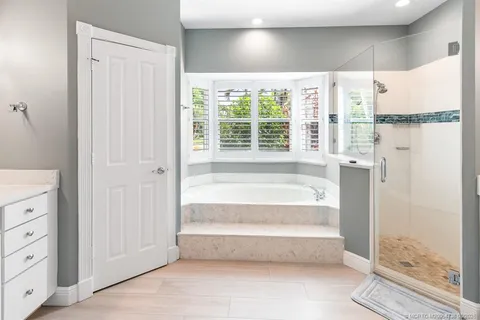 $1,250,000 | 84 Southwest Hatteras Court, Palm City, FL 34990