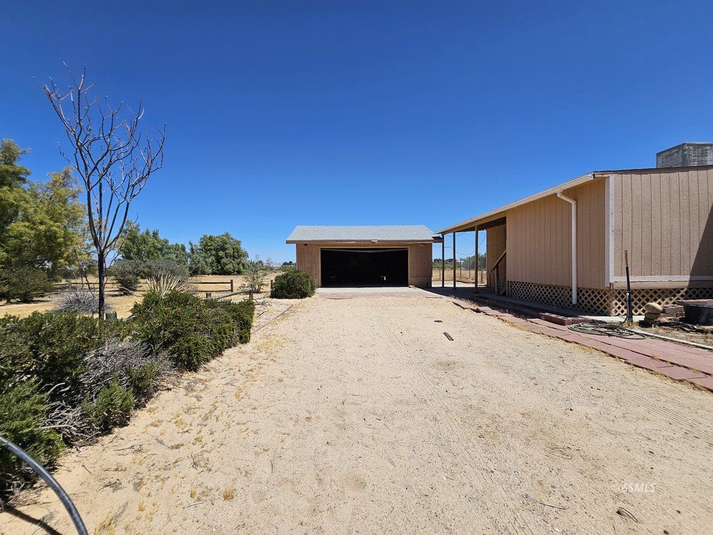 1540 North Mercury Street Ridgecrest, CA 93555 - Photo 28 of 33