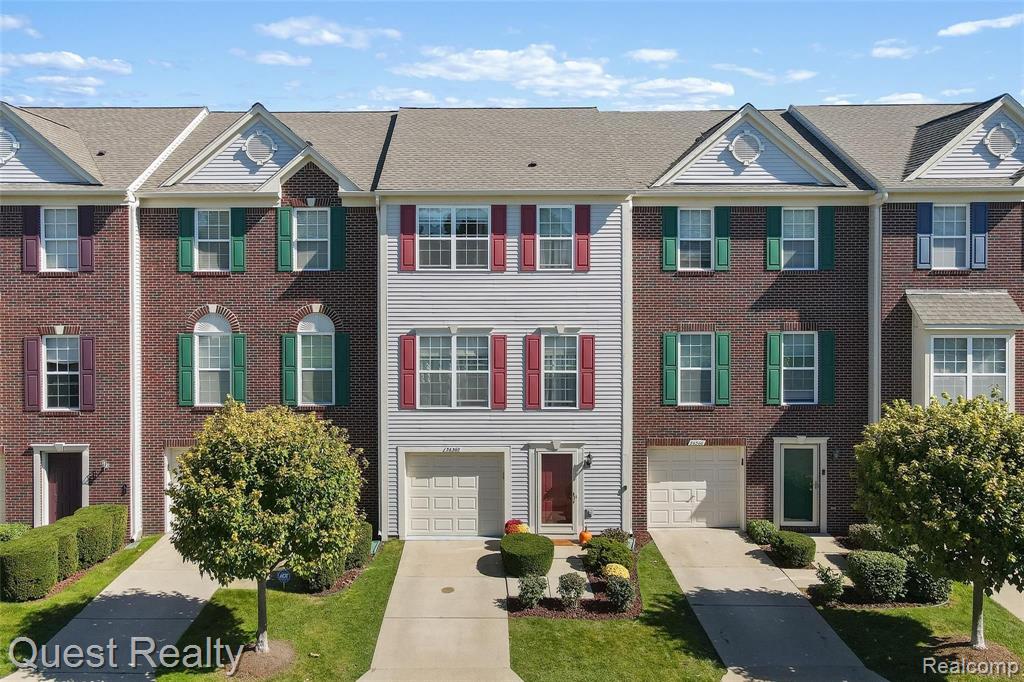 36360 Dominion Circle Sterling Heights, MI 48310 - Photo 1 of 31
