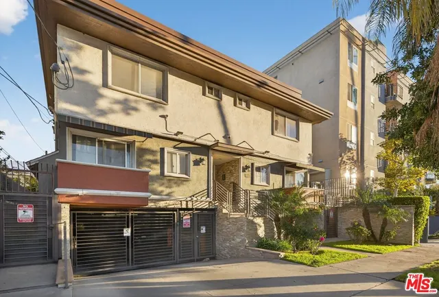 $2,550 | 11063 Cumpston Street, Unit 102, North Hollywood, CA 91601