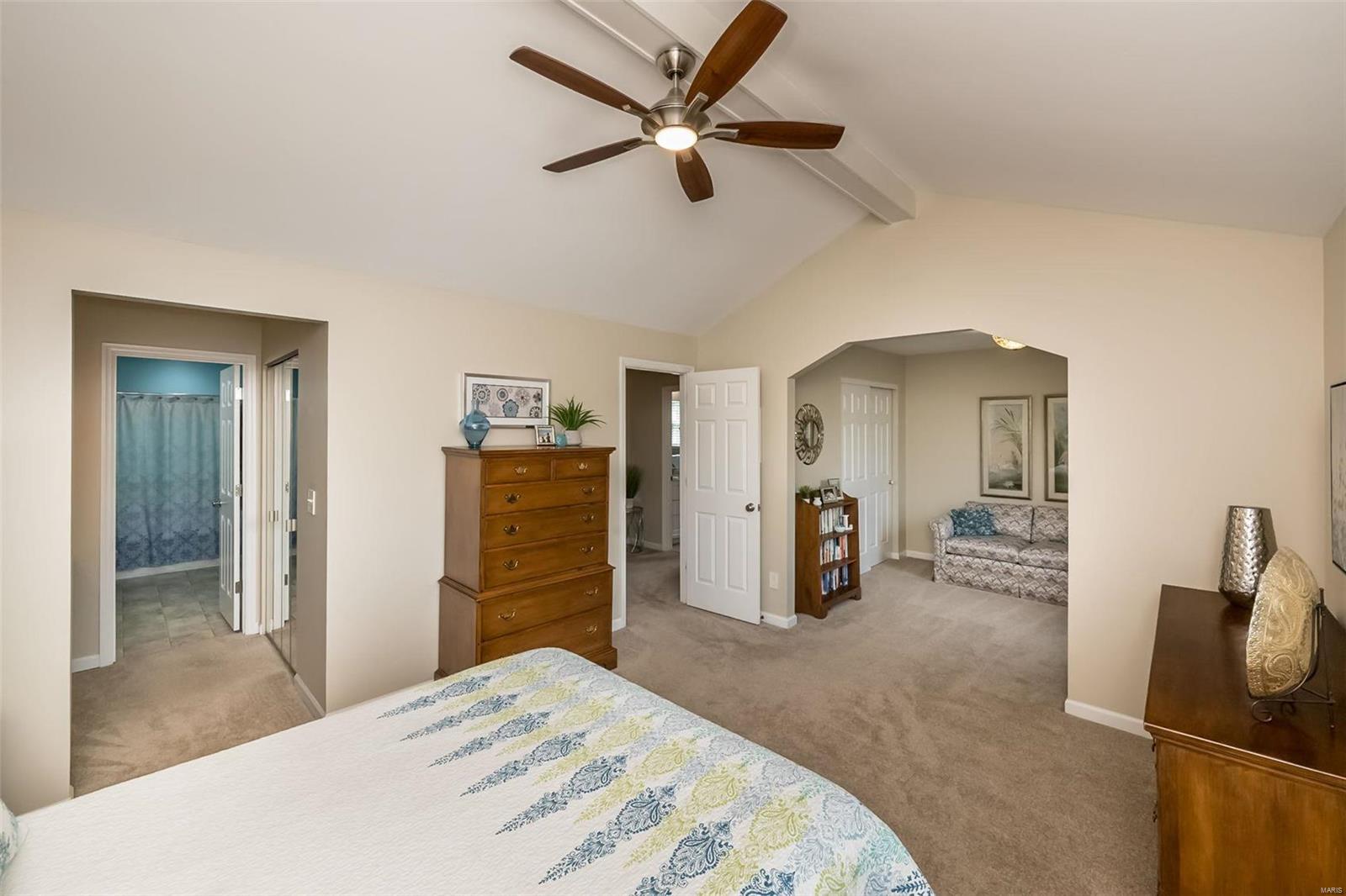 15813 Harris Ridge Court Chesterfield, MO 63017 - Photo 17 of 34 Gallery Image 17