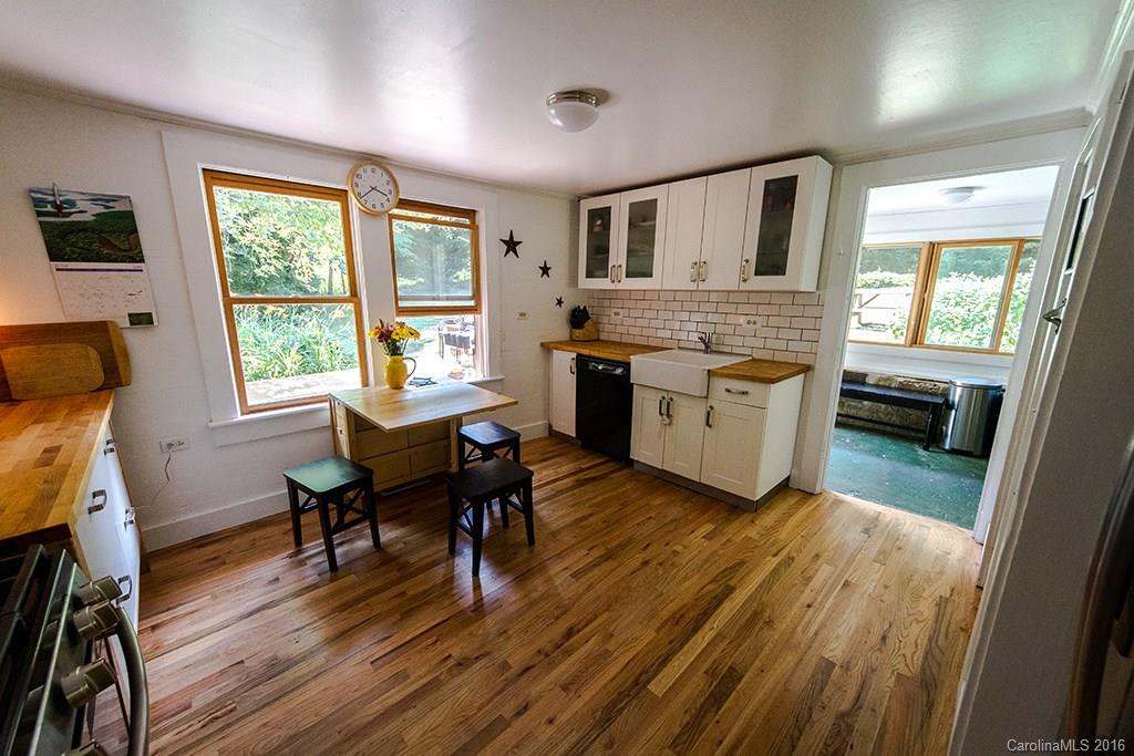 47 Marlowe Road Fairview, NC 28730 - Photo 11 of 24 Gallery Image 11
