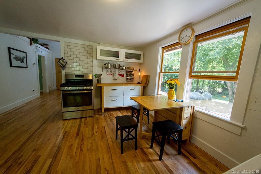 47 Marlowe Road Fairview, NC 28730 - Photo 12 of 24 Gallery Image 12