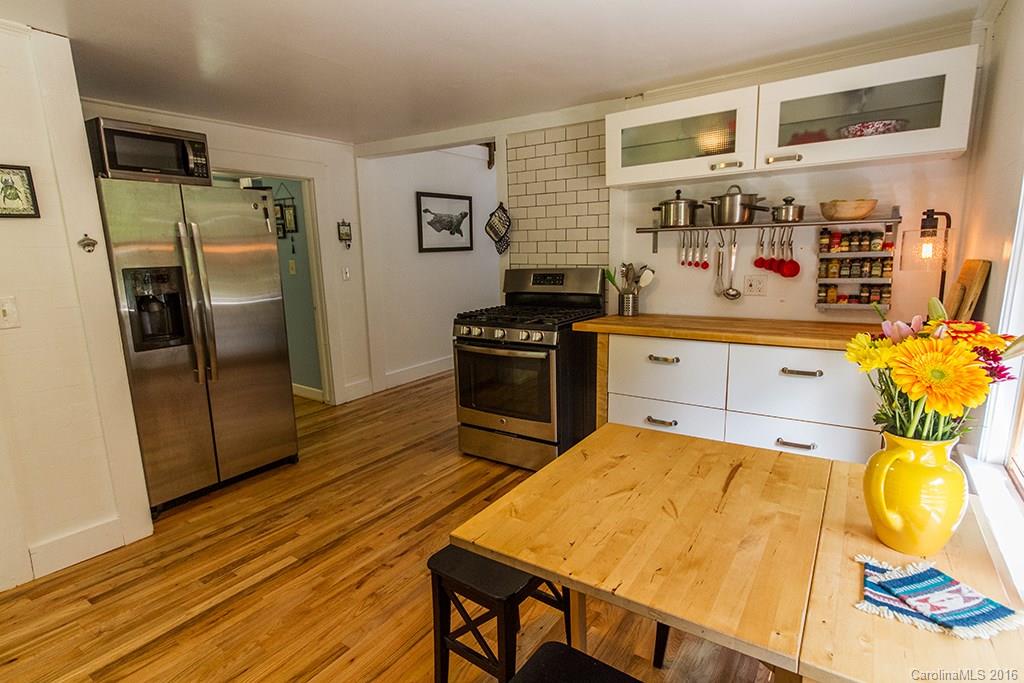 47 Marlowe Road Fairview, NC 28730 - Photo 13 of 24 Gallery Image 13
