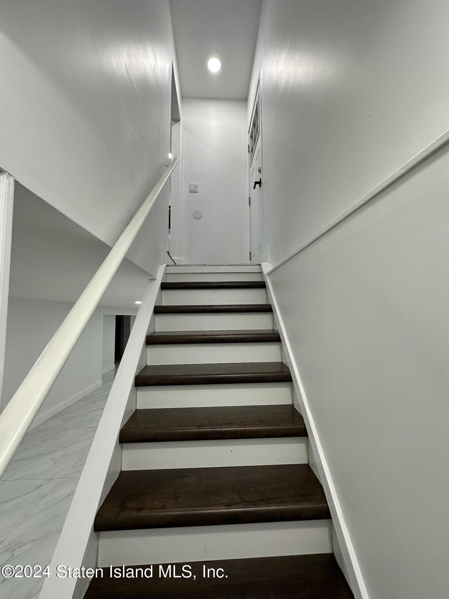81 Manor Road Staten Island, NY 10310 - Photo 27 of 44 Steps to Basement