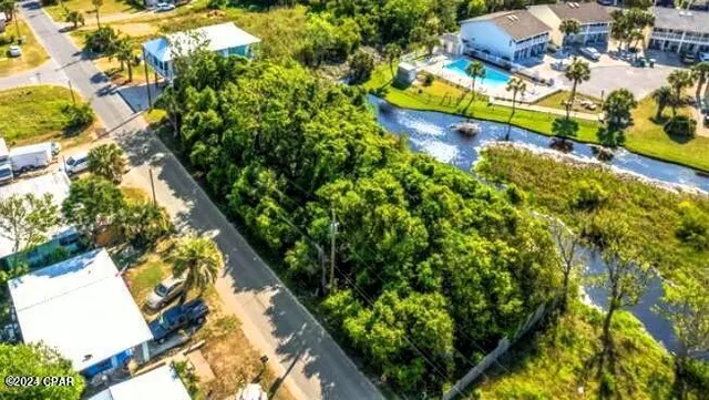 $429,900 | 124 Deluna Place, Panama City Beach, FL 32413