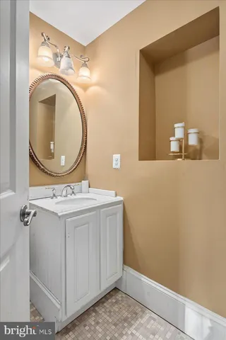 $3,379,900 | 11846 Chapel Road, Clifton, VA 20124