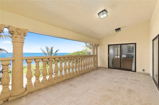 $2,499,000 | 7095 South Hwy A1A, Melbourne Beach, FL 32951