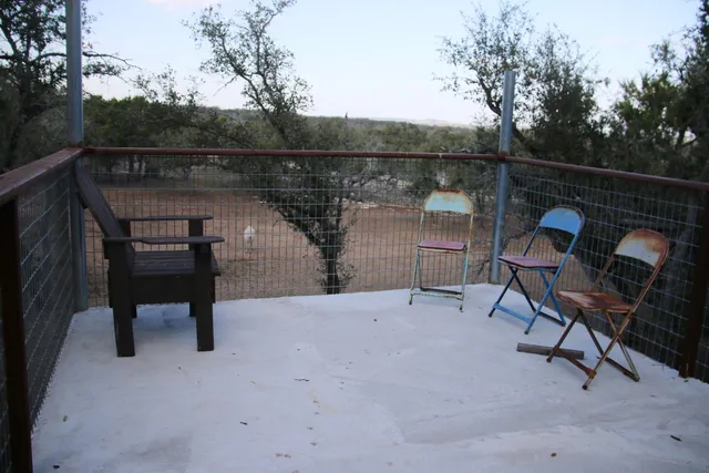 a view of entryway front of house