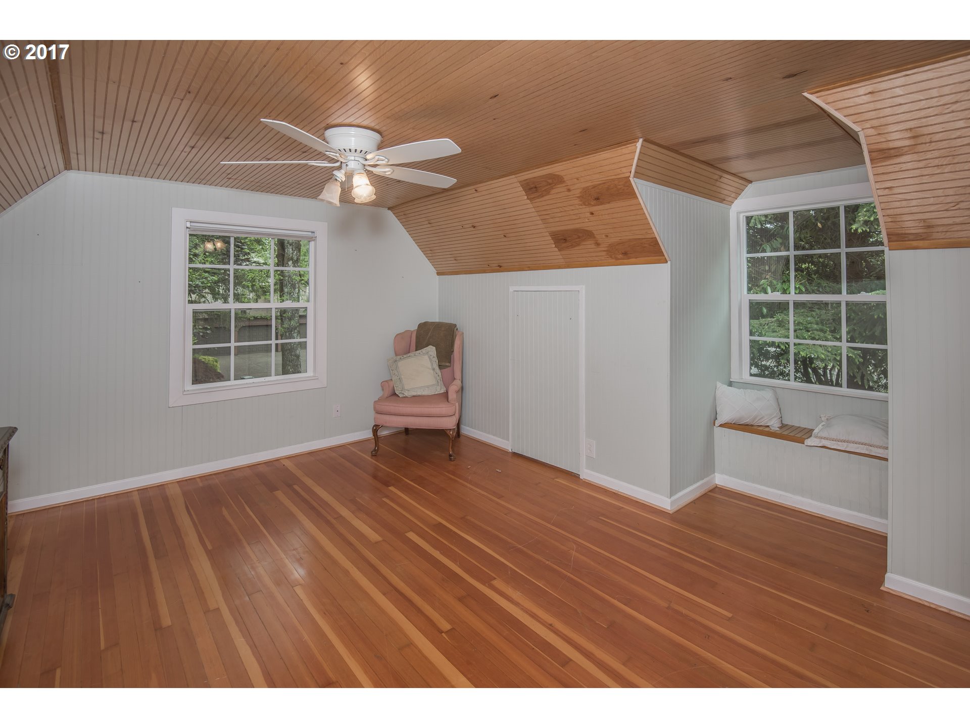 17014 Southwest Rivendell Drive Portland, OR 97224 - Photo 12 of 32 Bedroom