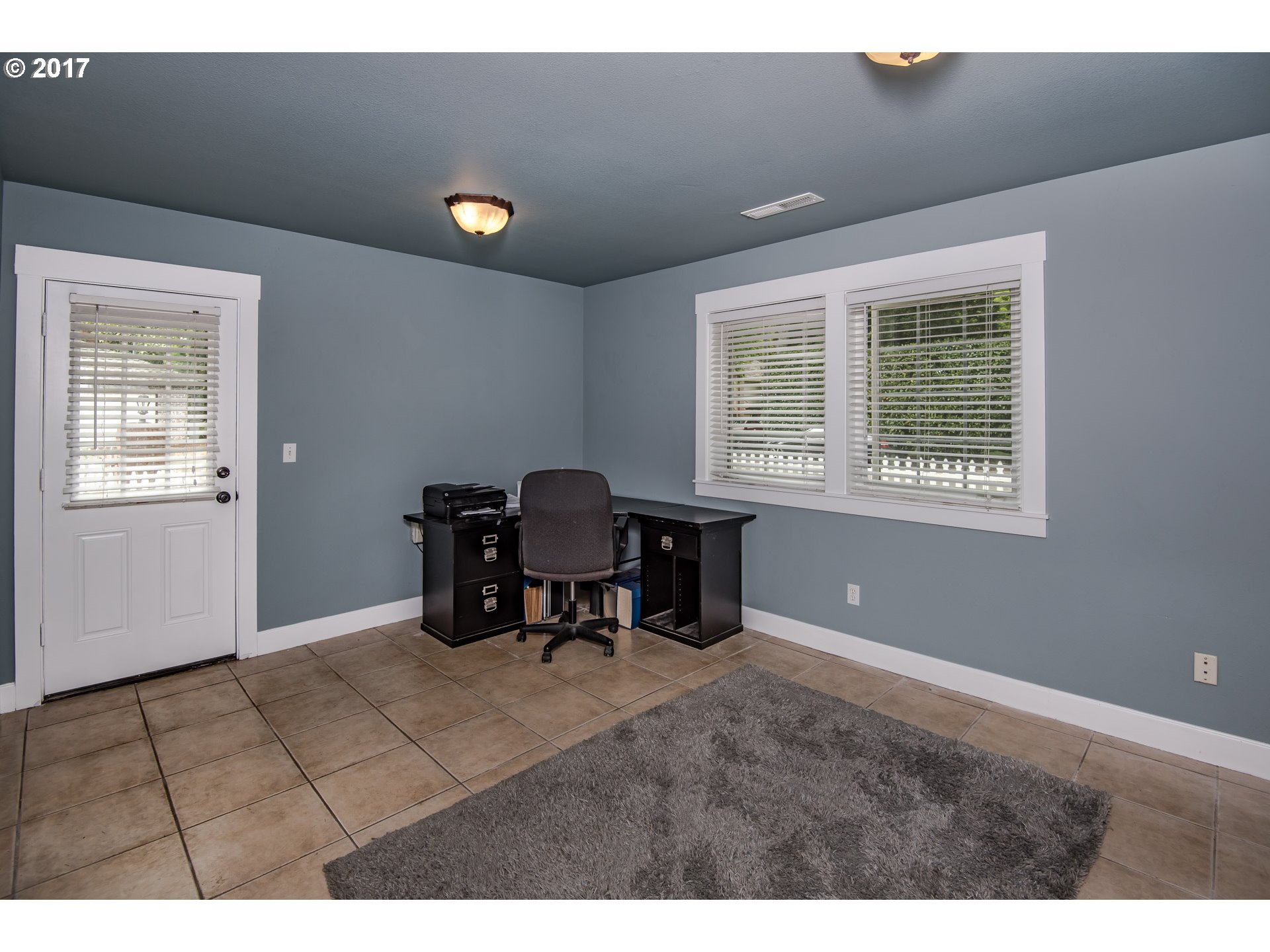 17014 Southwest Rivendell Drive Portland, OR 97224 - Photo 25 of 32 Den/Office