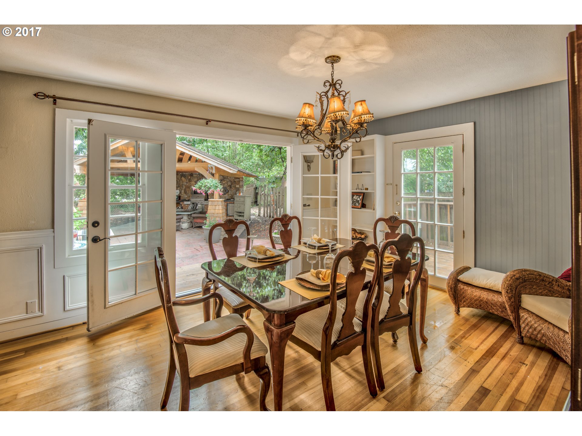 17014 Southwest Rivendell Drive Portland, OR 97224 - Photo 8 of 32 Dining Room