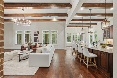 $10,460,000 | 137 Sanderling Lane, Montgomery, TX 77316