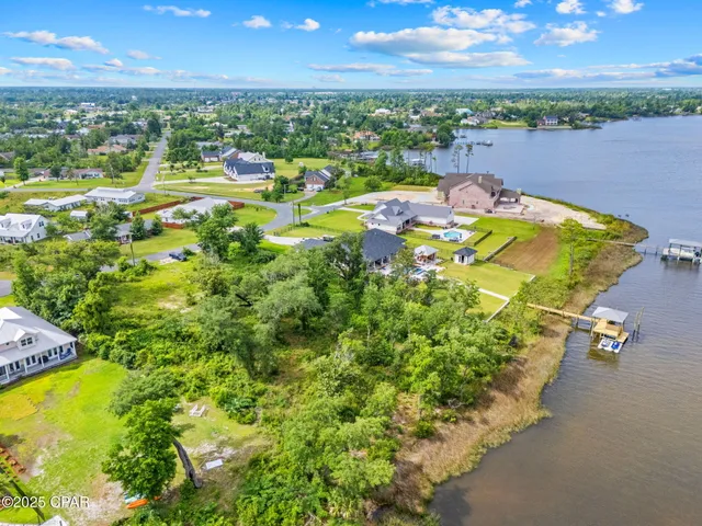 $375,000 | 521 North Bay Drive, Lynn Haven, FL 32444