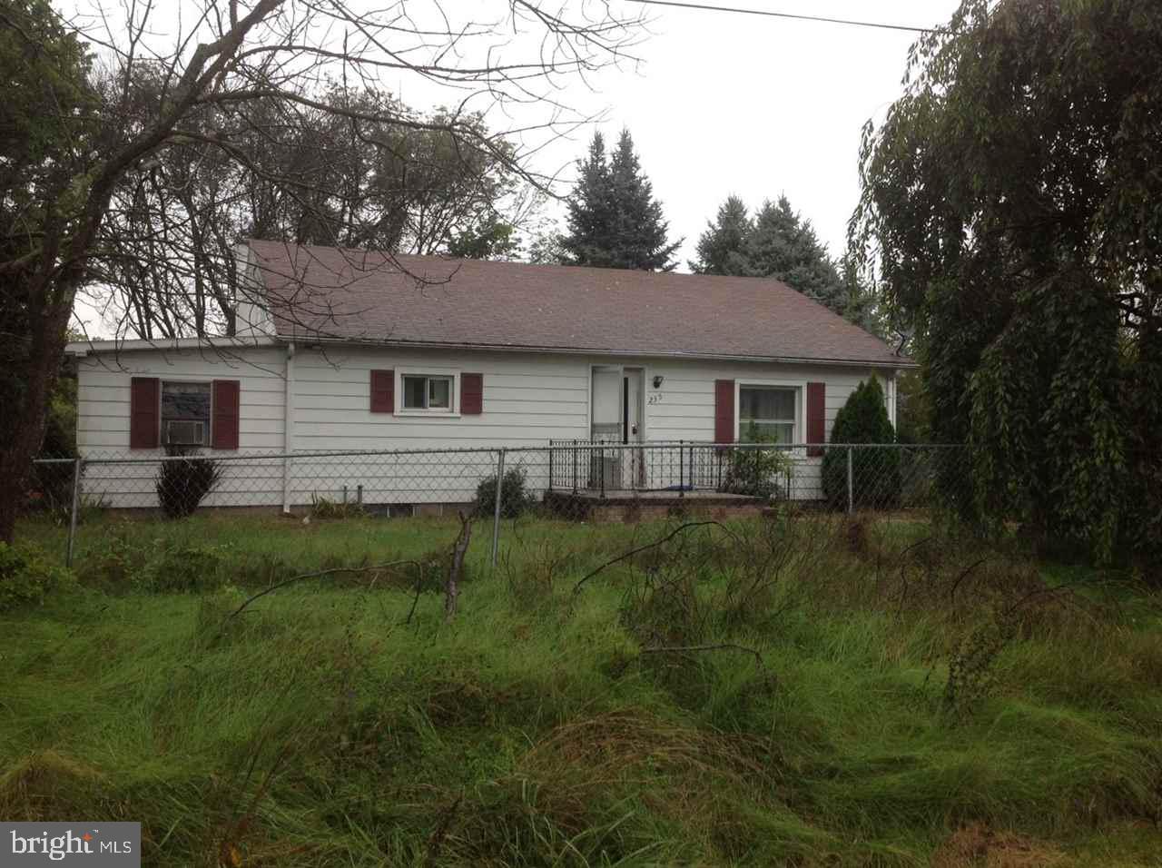 235 North Middlesex Road Carlisle, PA 17013 - Photo 1 of 2 Gallery Image 1