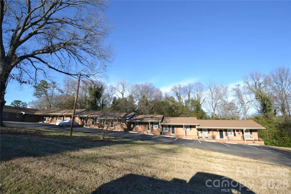 $975 | 105 Ferstl Avenue, Belmont, NC 28012