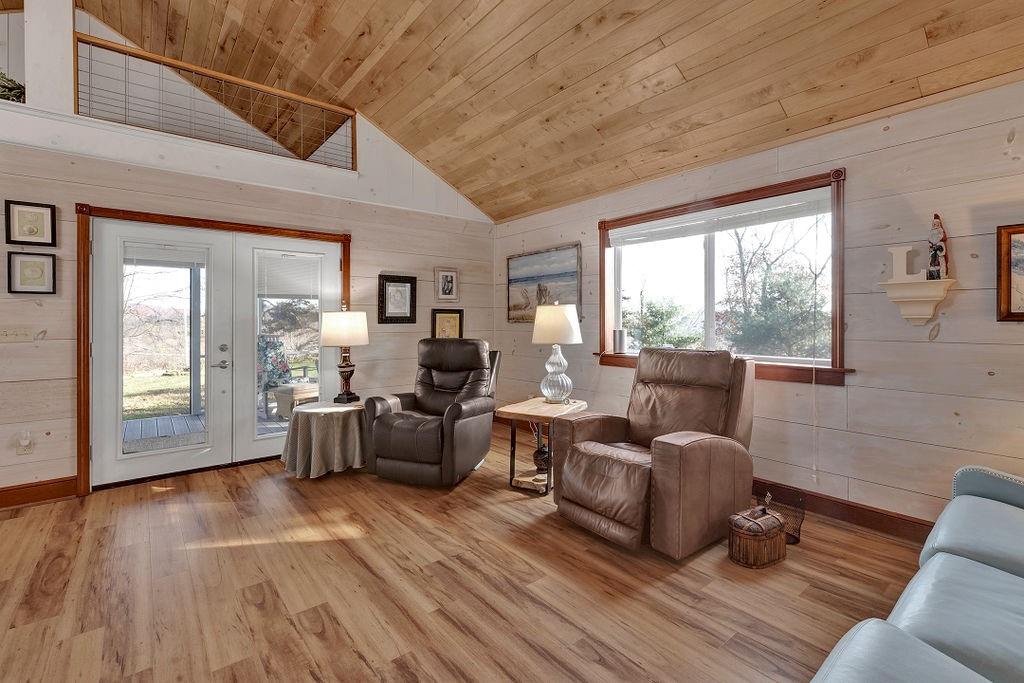 127 Hollow Road Darlington, PA 16115 - Photo 9 of 23 Gallery Image 9