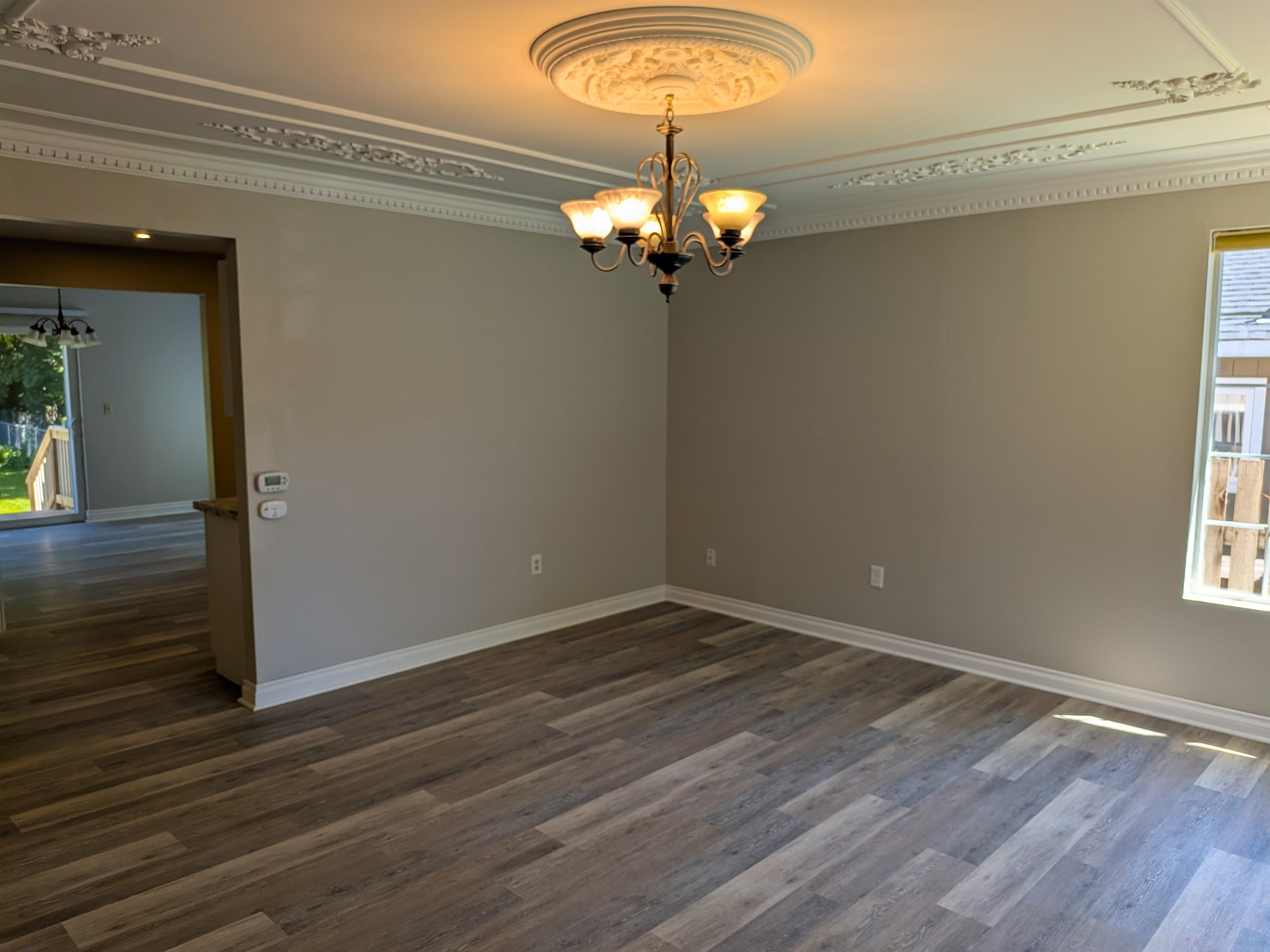 657 South Freya Street Spokane, WA 99202 - Photo 5 of 20