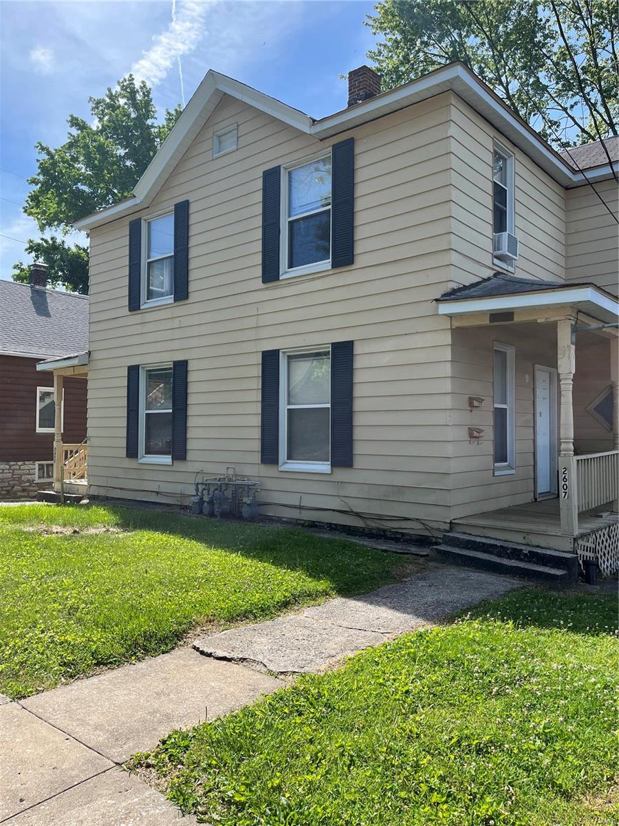 2607 Walnut Street Alton, IL 62002 - Photo 2 of 15 Gallery Image 2