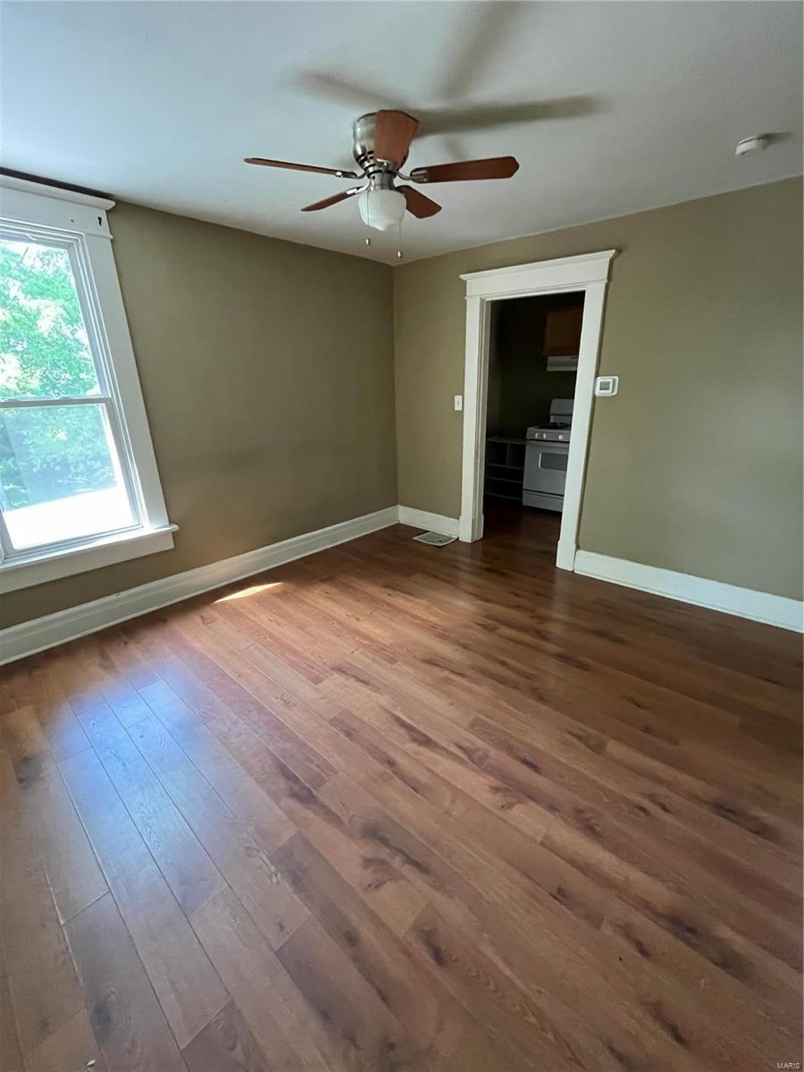 2607 Walnut Street Alton, IL 62002 - Photo 3 of 15 Gallery Image 3
