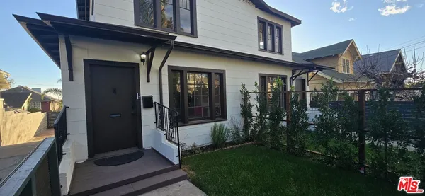 $4,200 | 1448 Calumet Avenue, Unit 2, Los Angeles, CA 90026
