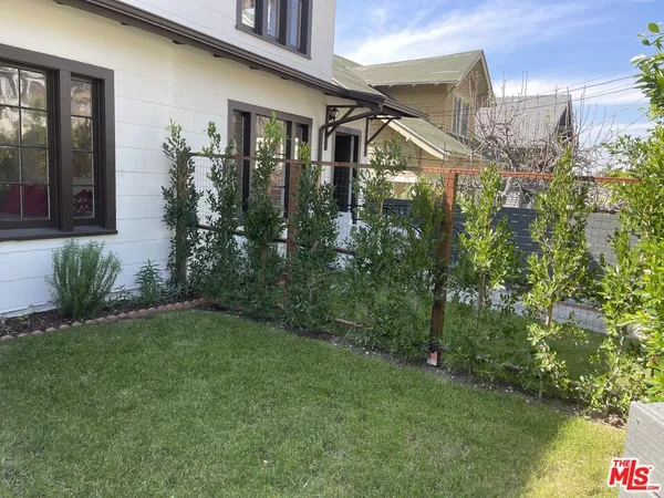 $3,950 | 1448 Calumet Avenue, Unit 2, Los Angeles, CA 90026