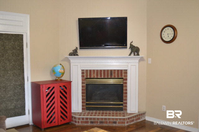 2505 Field Brook Drive Mobile, AL 36695 - Photo 4 of 19 Gas log fireplace
