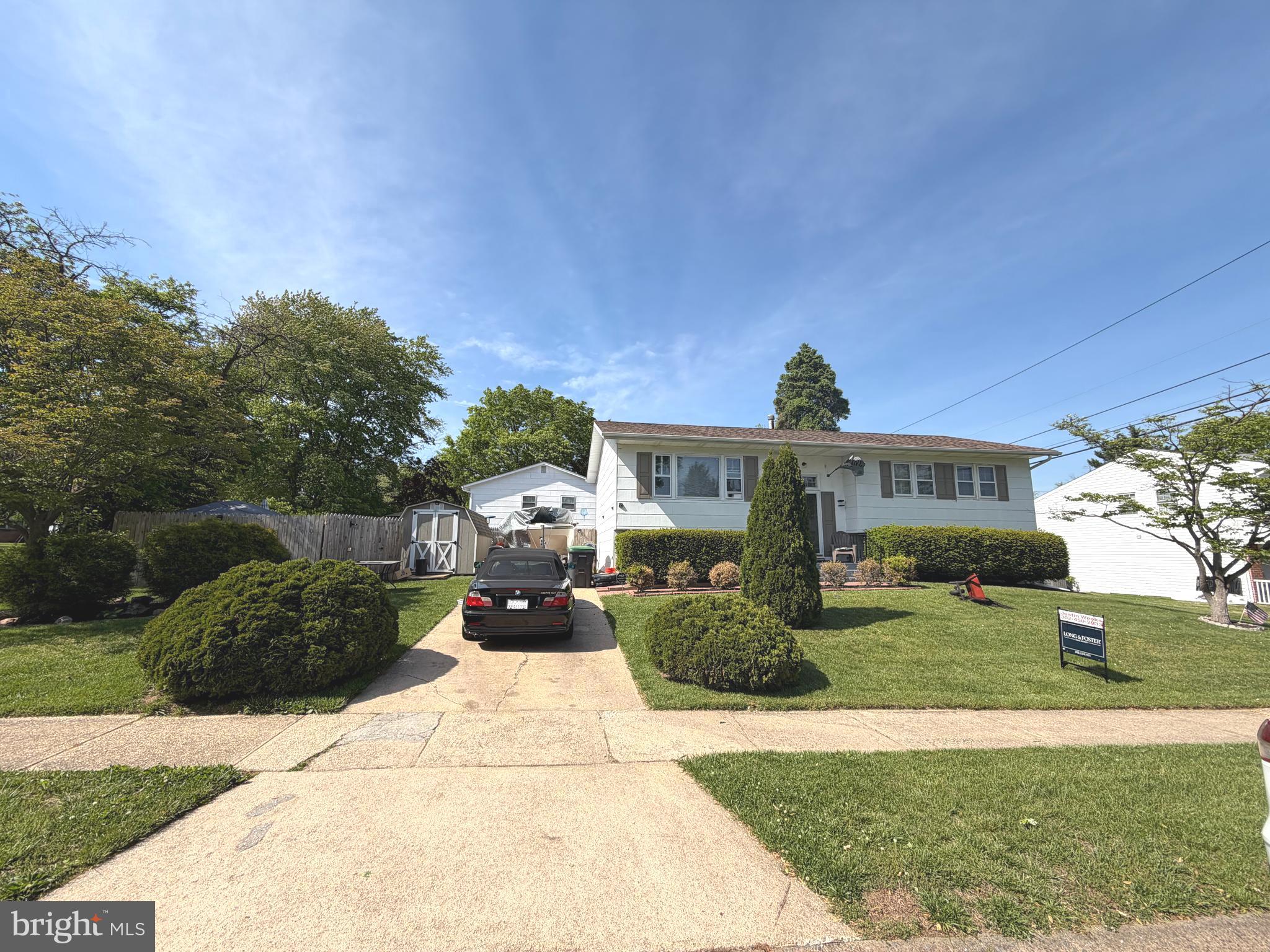 26 Alwyn Road Newark, DE 19713 - Photo 5 of 24 a front view of a house with a yard