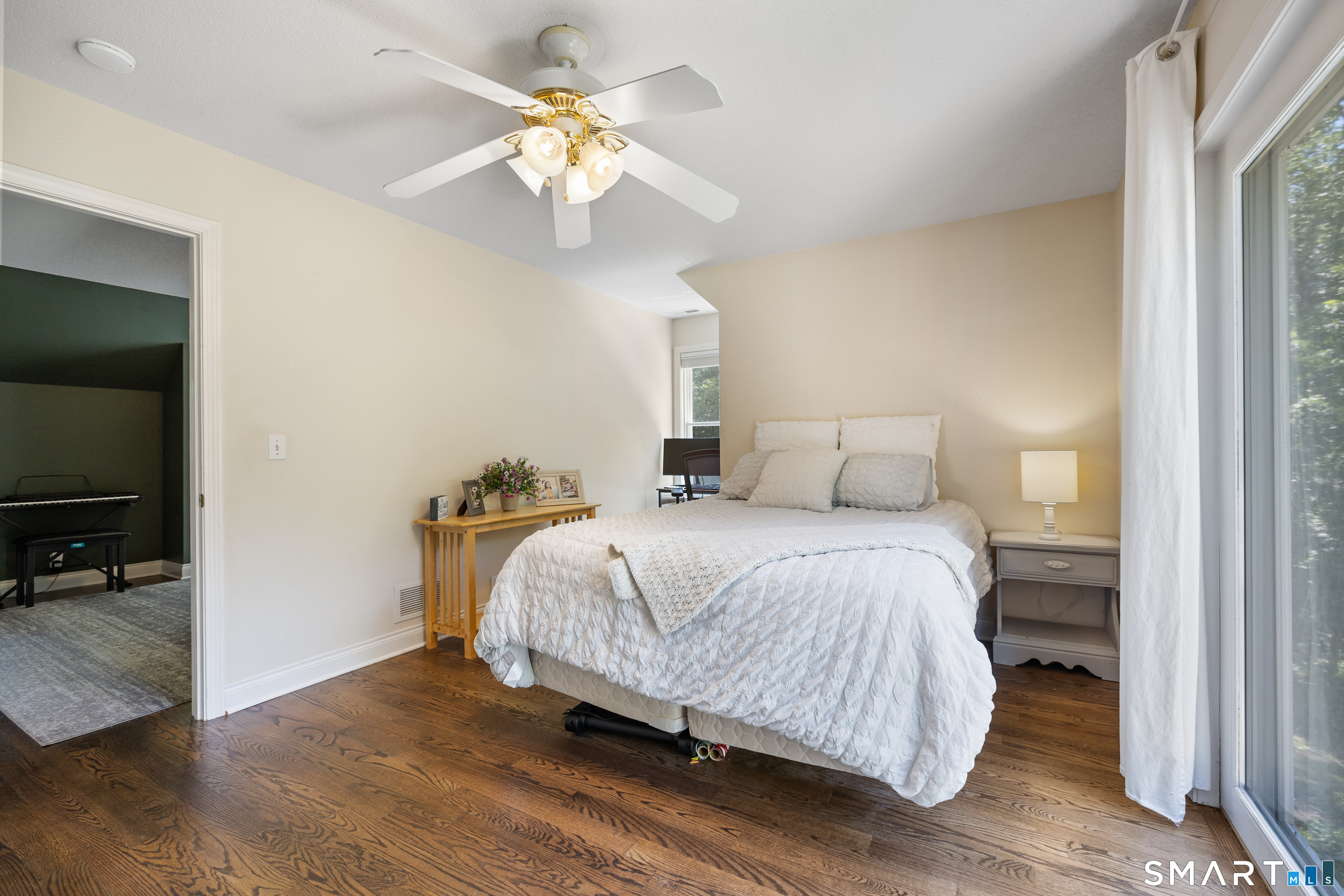 216 Great Pond Road Simsbury, CT 06070 - Photo 32 of 39