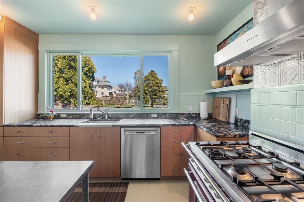 16 Wolcott Road, Unit 1 Lynn, MA 01902 - Photo 14 of 42