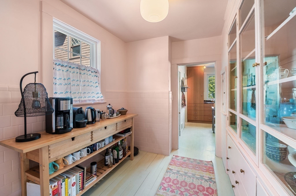 16-18 Wolcott Road, Unit 1 Lynn, MA 01902 - Photo 10 of 42