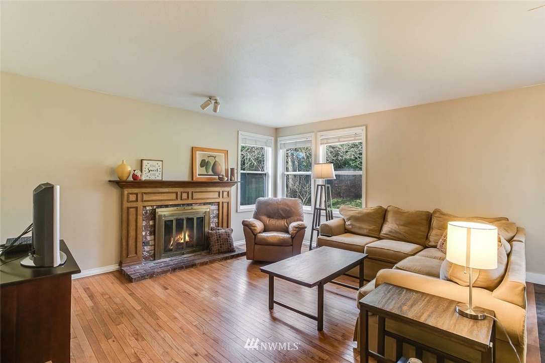 14908 Southeast 181st Street Renton, WA 98058 - Photo 10 of 19 Gallery Image 10