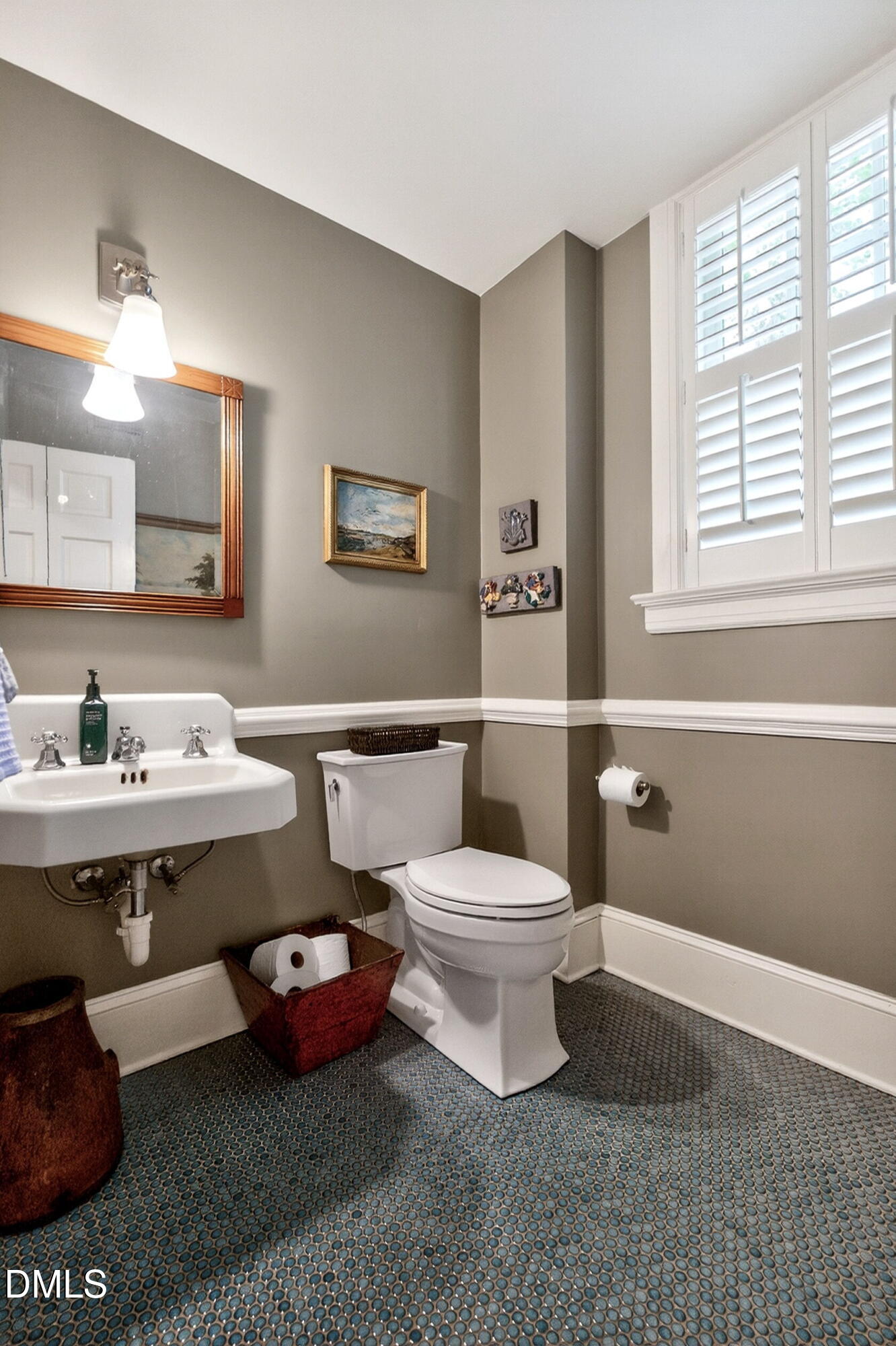 2411 Anderson Drive Raleigh, NC 27609 - Photo 18 of 40 virtual-tour-156534-photo-17762818058490