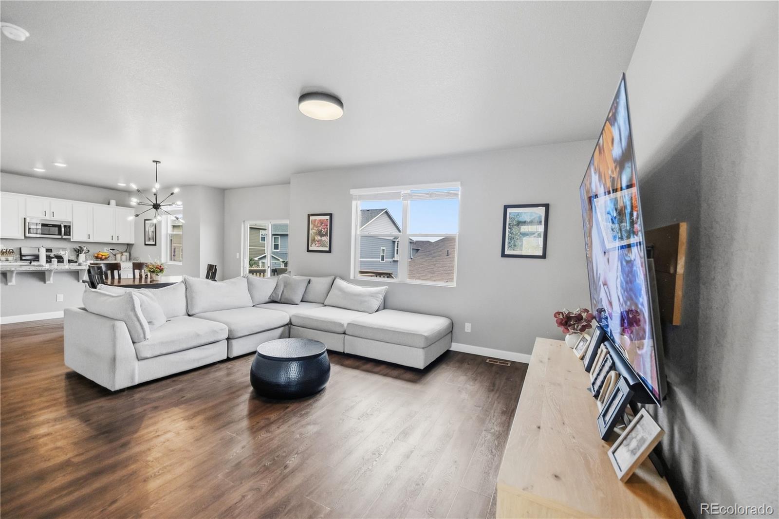 5849 Point Rider Circle Castle Rock, CO 80104 - Photo 9 of 39 Gallery Image 9