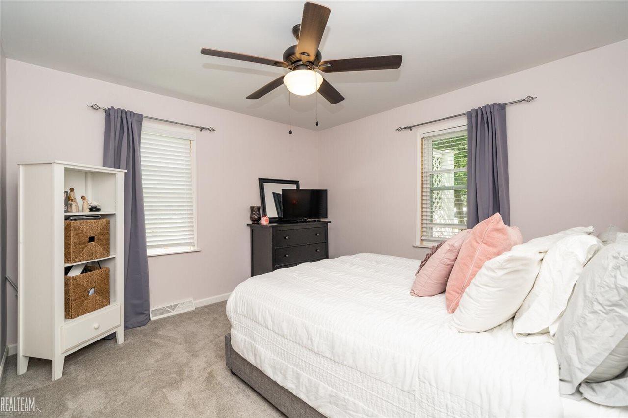 3725 Hazelton Avenue Rochester Hills, MI 48307 - Photo 14 of 27