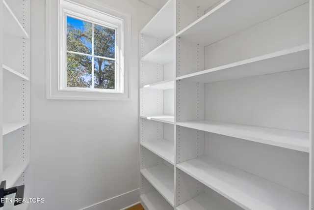 $2,800,000 | 105 Padstow Lane, Lenoir City, TN 37772