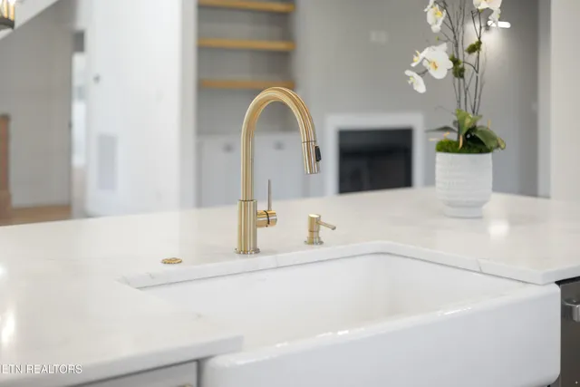 $2,800,000 | 105 Padstow Lane, Lenoir City, TN 37772