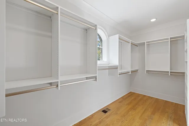 $2,800,000 | 105 Padstow Lane, Lenoir City, TN 37772