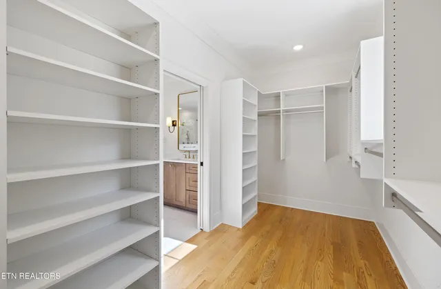 $2,800,000 | 105 Padstow Lane, Lenoir City, TN 37772