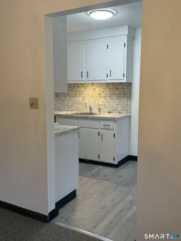 $1,250 | 343 King Street, Unit 201, Bristol, CT 06010