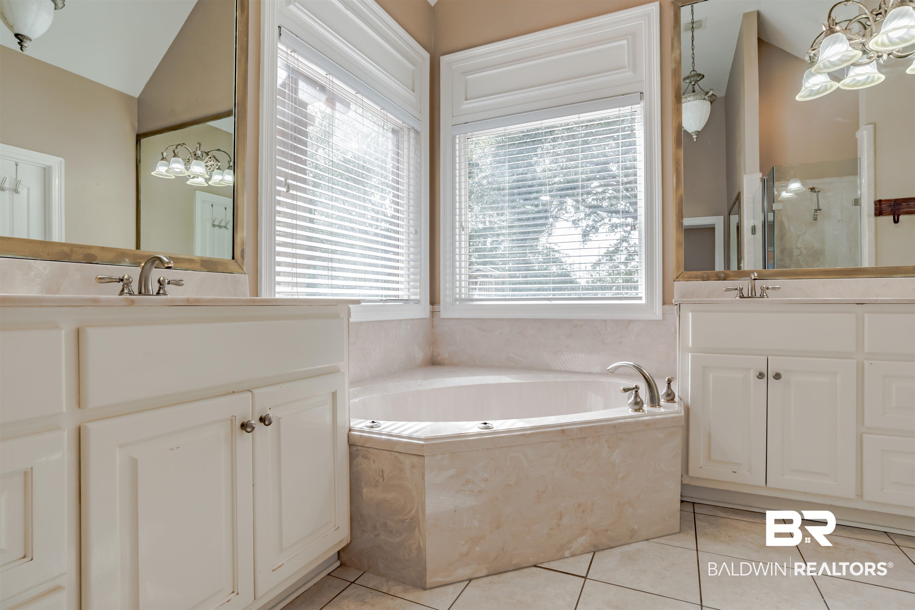 8831 Kenston Court Mobile, AL 36619 - Photo 14 of 38