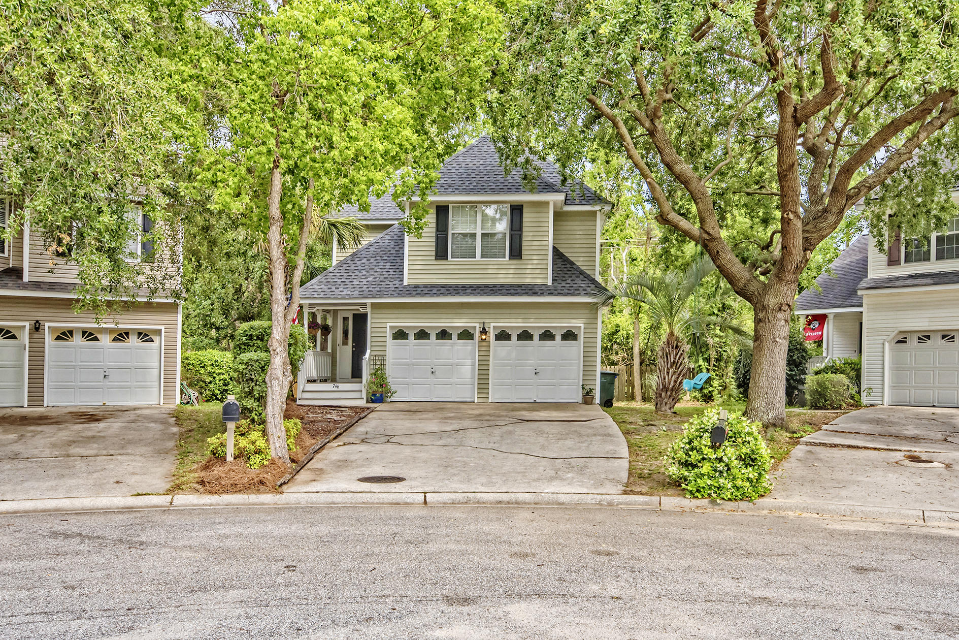 746 Shell Sand Circle Charleston, SC 29412 - Photo 2 of 43 Front Exterior