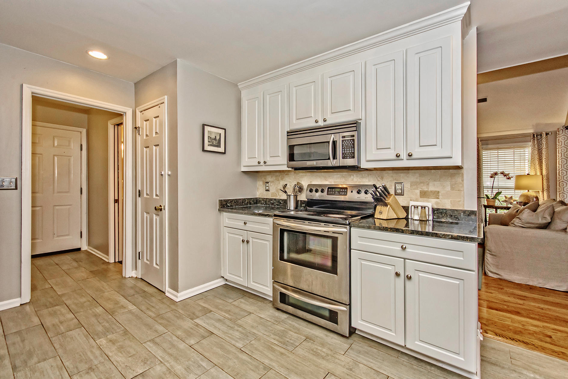 746 Shell Sand Circle Charleston, SC 29412 - Photo 17 of 43 Kitchen