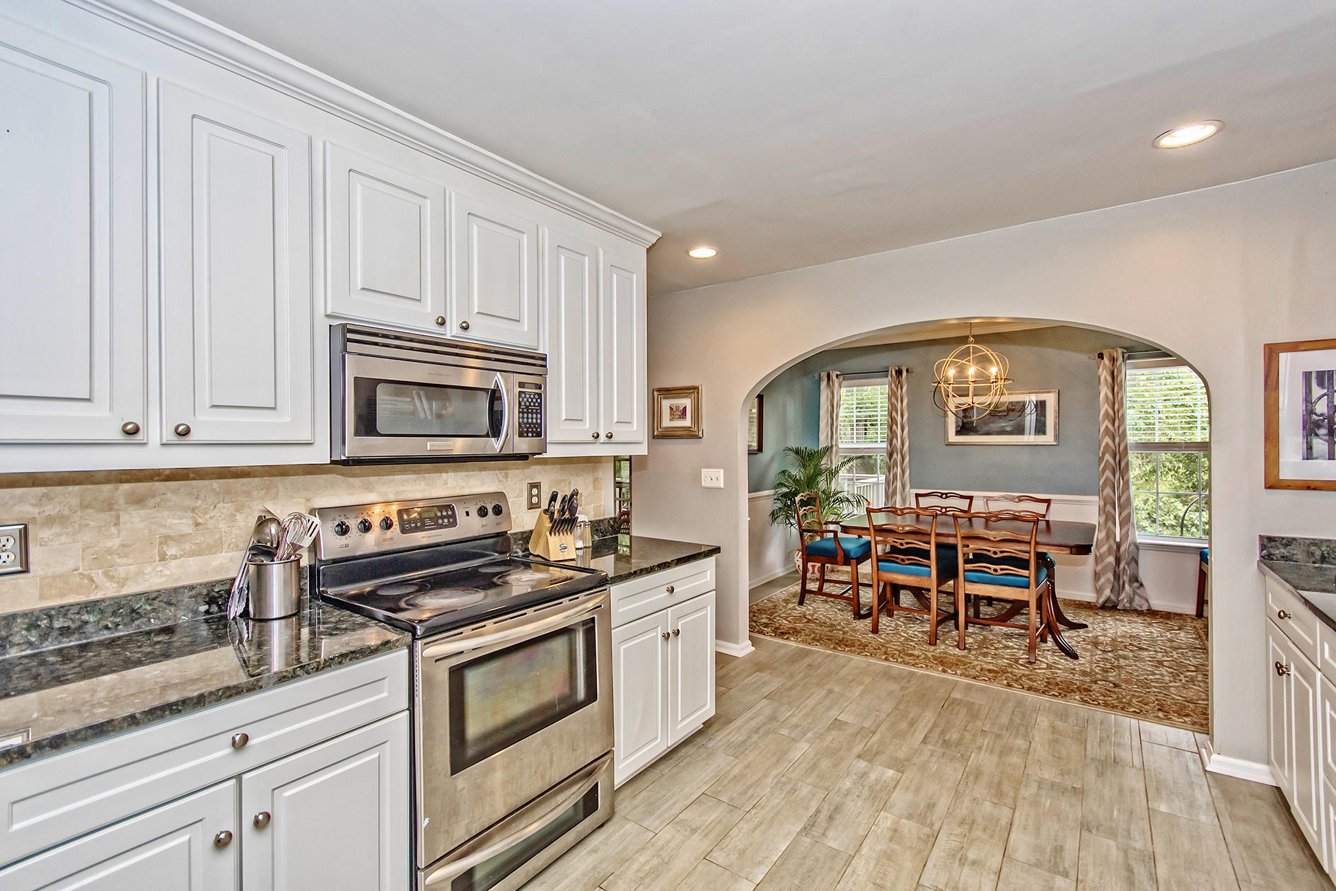 746 Shell Sand Circle Charleston, SC 29412 - Photo 19 of 43 Kitchen