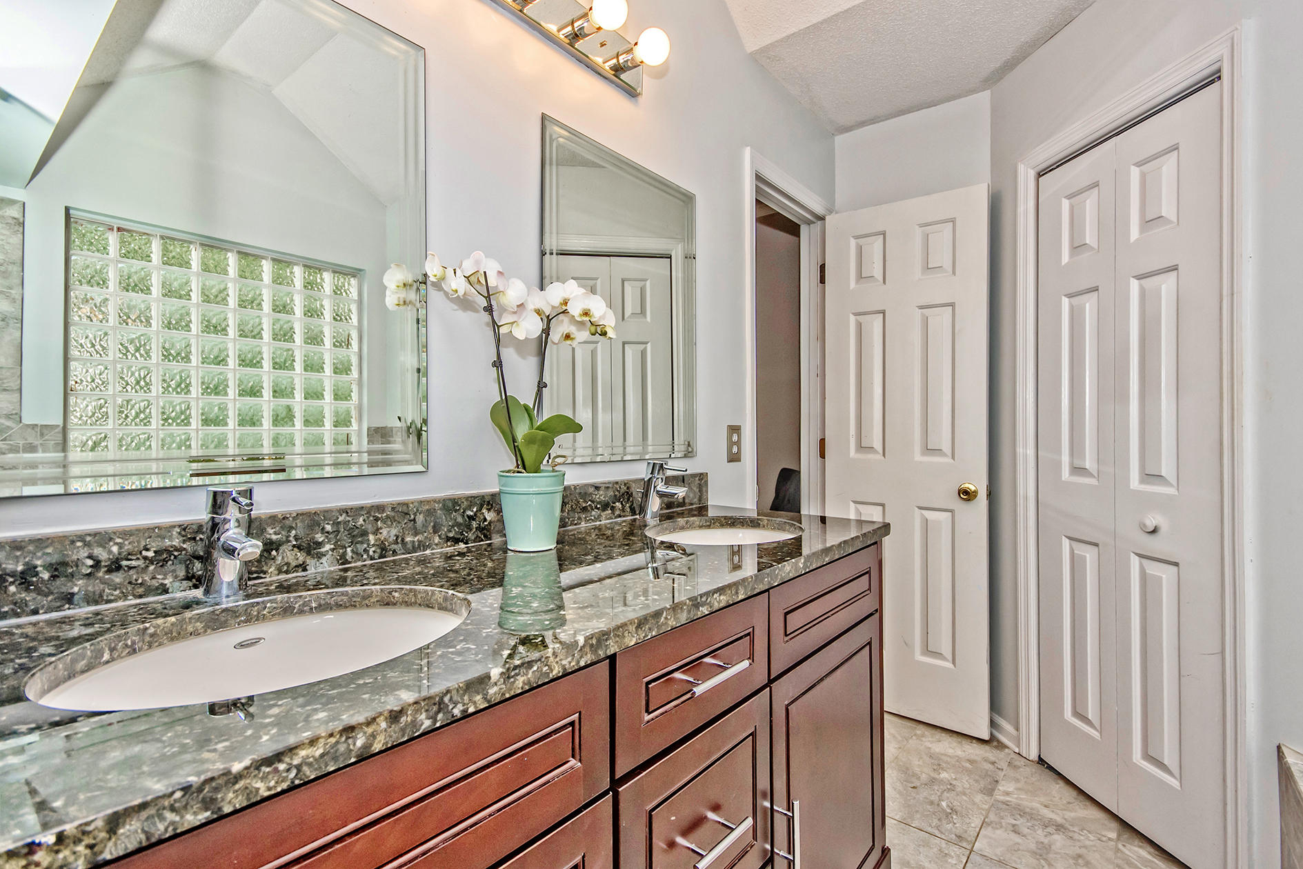 746 Shell Sand Circle Charleston, SC 29412 - Photo 28 of 43 Master Bath