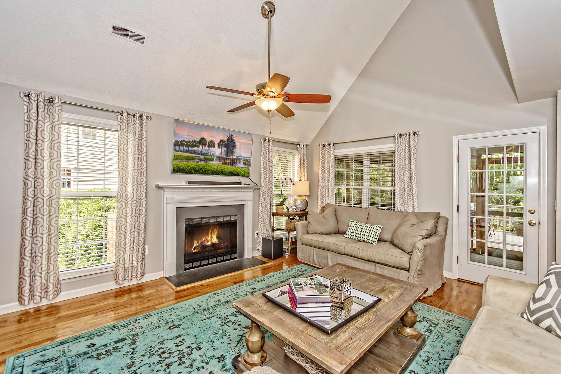 746 Shell Sand Circle Charleston, SC 29412 - Photo 9 of 43 Family Room