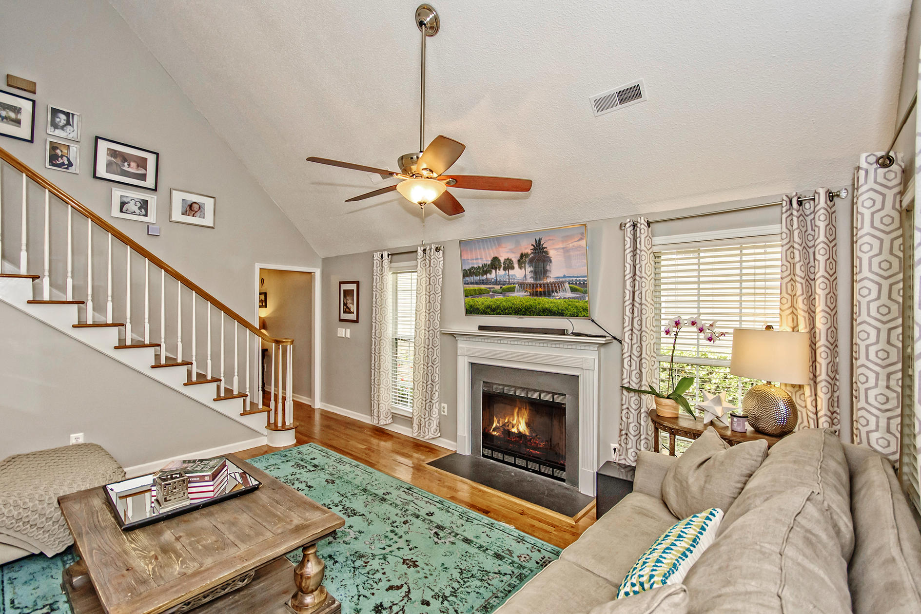 746 Shell Sand Circle Charleston, SC 29412 - Photo 10 of 43 Family Room
