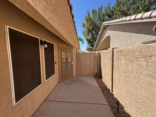 $2,795 | 24 South Willow Creek Street, Chandler, AZ 85225