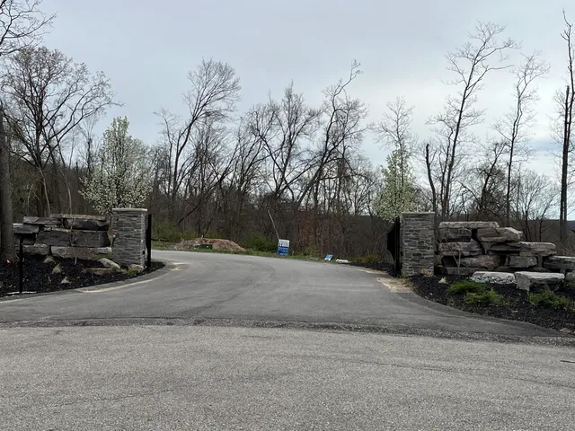 $119,900 | 12845 Triple Oak Drive Northeast, Unit 14, Lowell, MI 49331