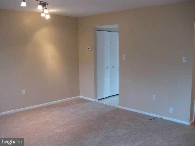 9329 Pan Ridge Road Parkville, MD 21234 - Photo 6 of 13 Dining Room
